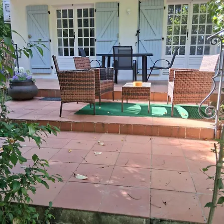 Apartment La Fontaine Des Cagots